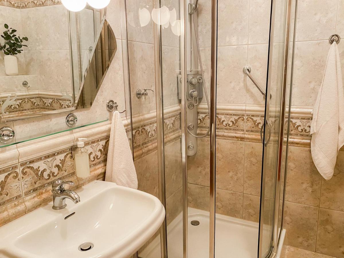 Palac Baloszyce Susz エクステリア 写真