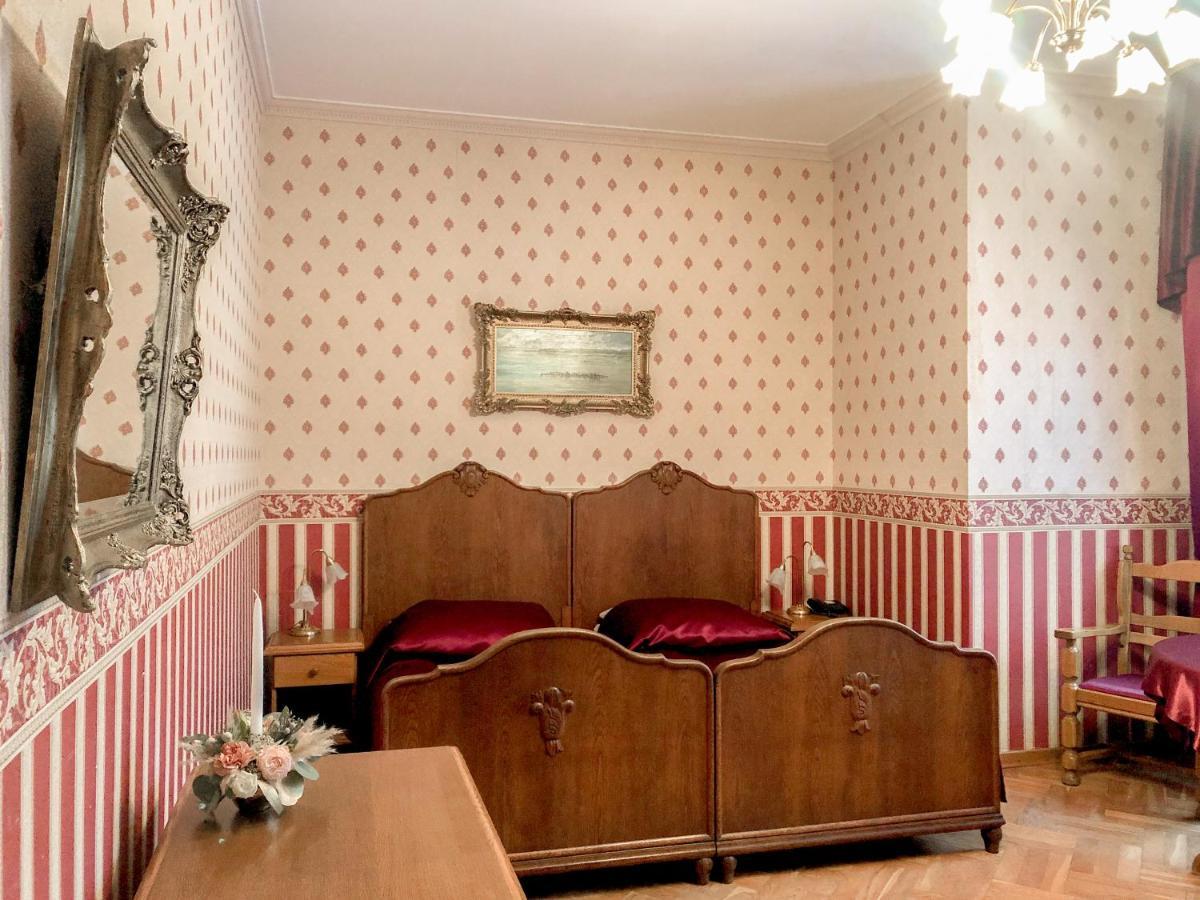 Palac Baloszyce Susz エクステリア 写真
